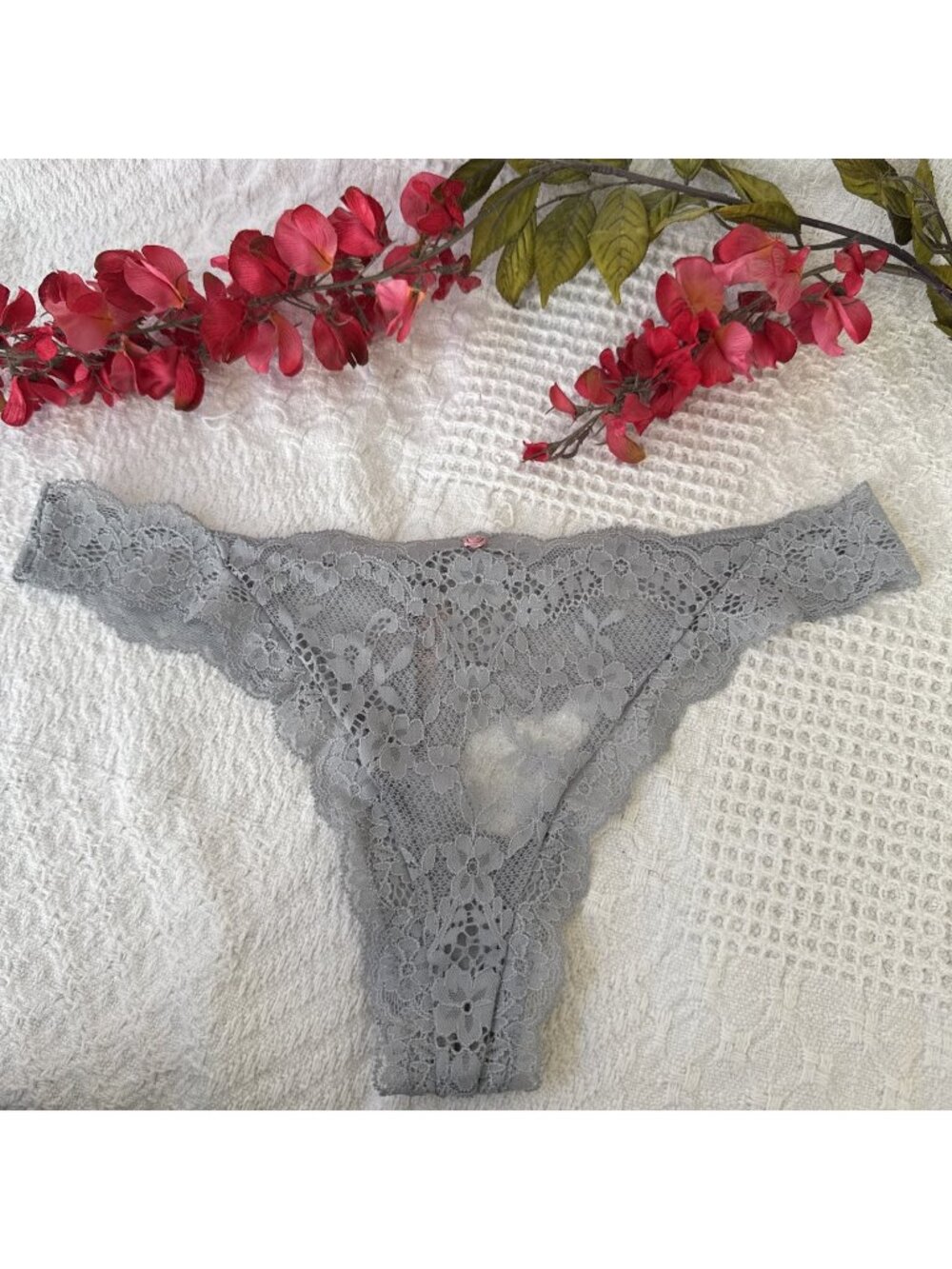 VICTORIA'S SECRET L DREAM ANGELS BLUE GRAY LACE WIDE STRING THONG PANTIES NWT